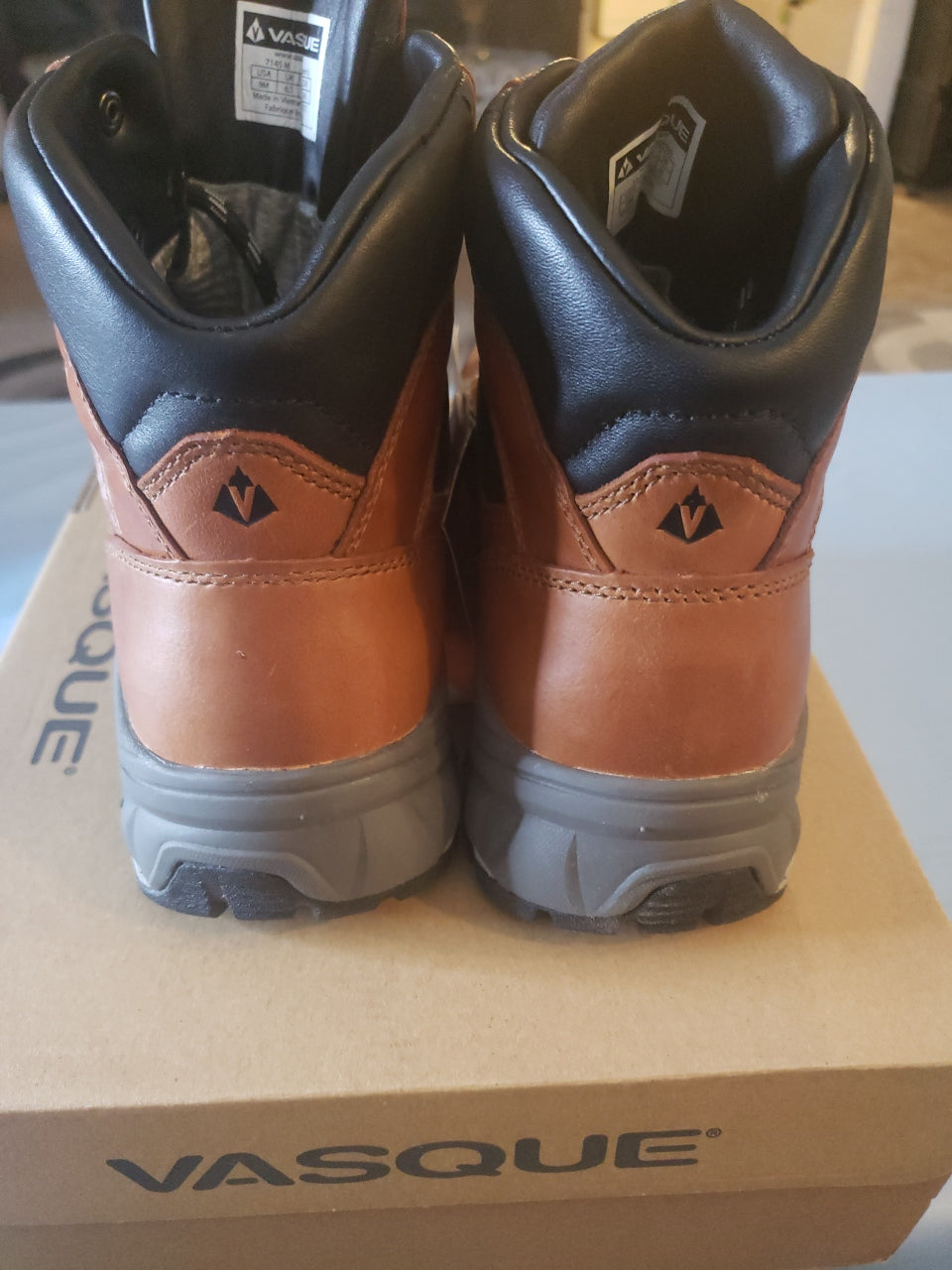 Vasque St. Elias FG  GTX Women's Hiking Boots Cognac Size 9